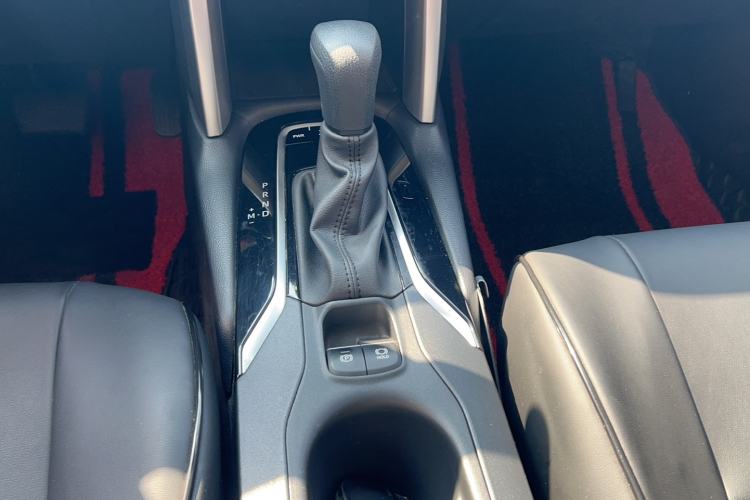 Used Toyota FRONTLANDER 2022 2.0L CVT Leading Edition Gear Lever