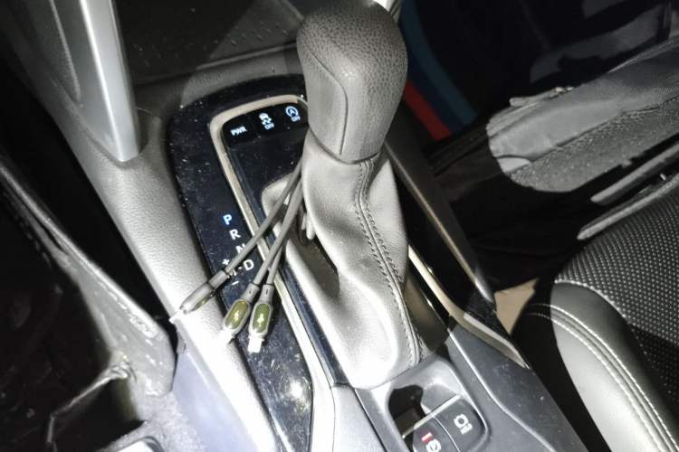 Used Toyota FRONTLANDER 2022 2.0L CVT Leading Edition Gear Lever