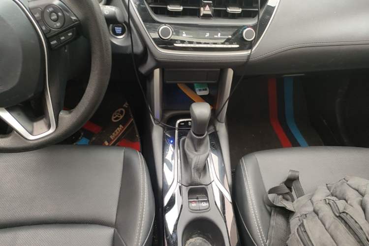 Used Toyota FRONTLANDER 2022 2.0L CVT Luxury Edition Gear Lever