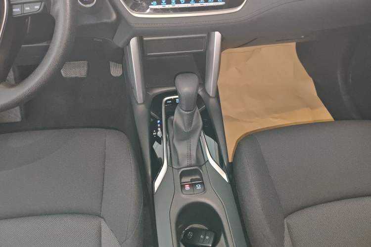 Used Toyota FRONTLANDER 2022 2.0L CVT Leading Edition Gear Lever