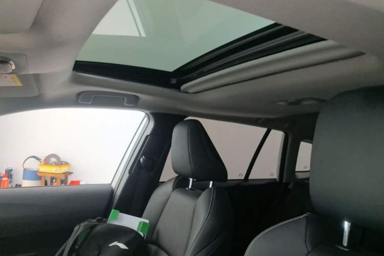 Used Toyota FRONTLANDER 2022 2.0L CVT Luxury Edition Headliner