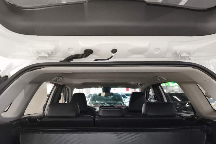 Used Toyota FRONTLANDER 2022 2.0L CVT Luxury Edition Headliner