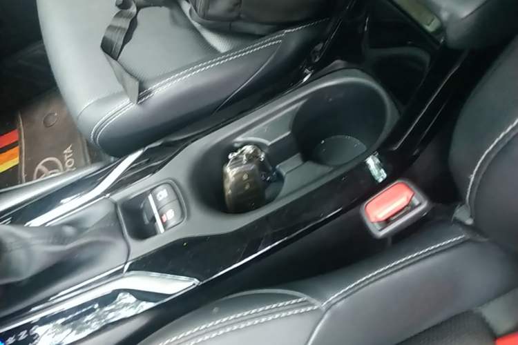 Used Toyota FRONTLANDER 2022 2.0L CVT Luxury Edition Interior 1