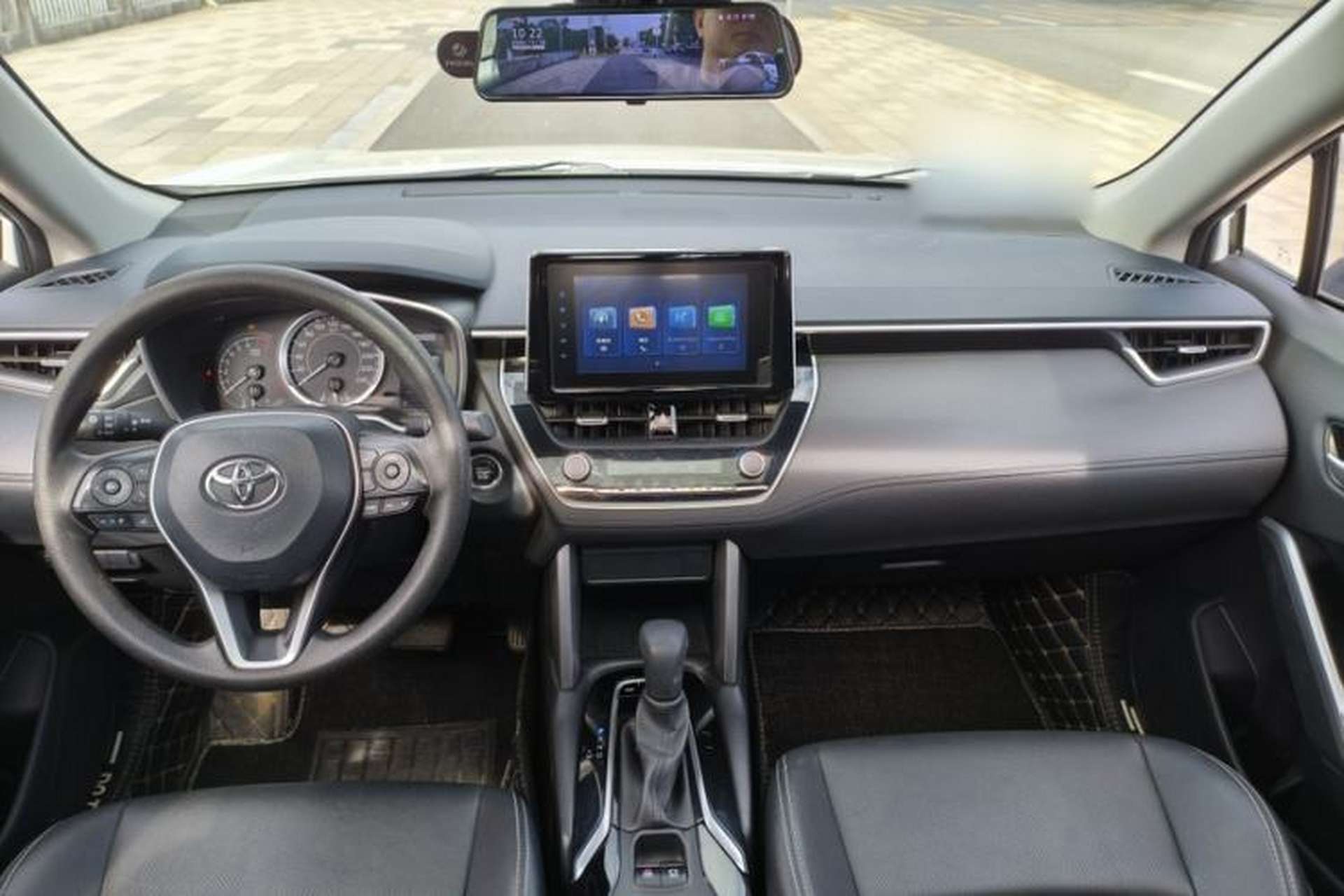 Used Toyota FRONTLANDER 2022 2.0L CVT Luxury Edition Interior 2