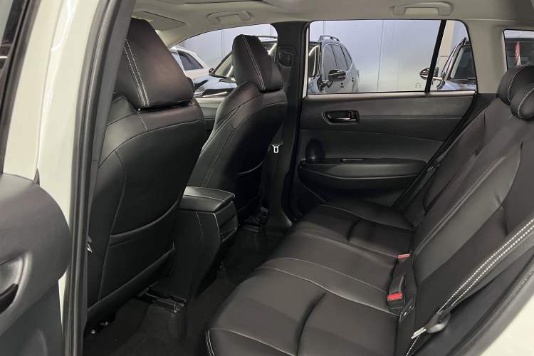 Used Toyota FRONTLANDER 2022 2.0L CVT Leading Edition Interior 3