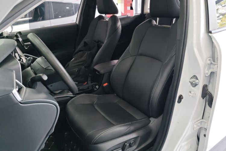 Used Toyota FRONTLANDER 2022 2.0L CVT Luxury Edition Left Front Seat