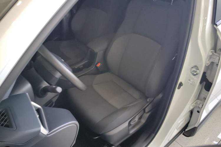 Used Toyota FRONTLANDER 2022 2.0L CVT Leading Edition Left Front Seat