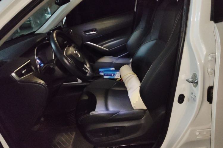 Used Toyota FRONTLANDER 2022 2.0L CVT Luxury Edition Left Front Seat