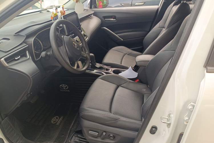 Used Toyota FRONTLANDER 2022 2.0L CVT Luxury Edition Left Front Seat