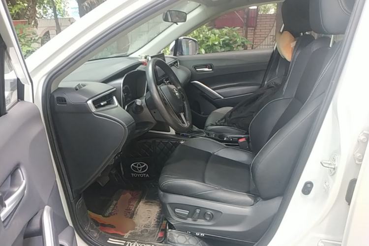 Used Toyota FRONTLANDER 2022 2.0L CVT Luxury Edition Left Front Seat