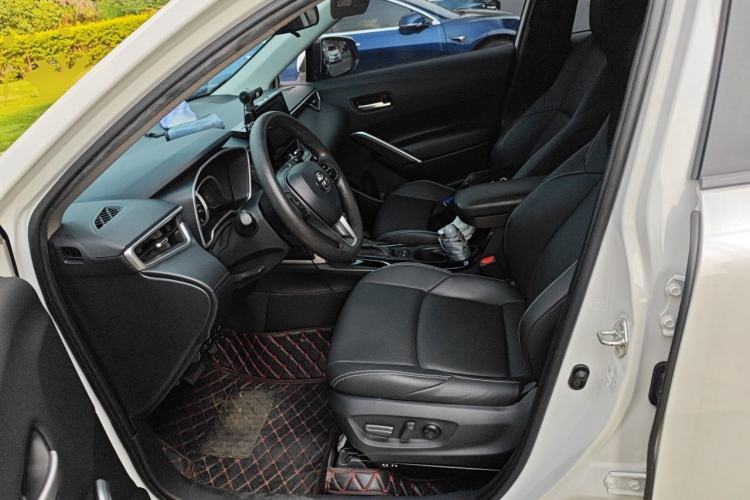 Used Toyota FRONTLANDER 2022 2.0L CVT Luxury Edition Left Front Seat