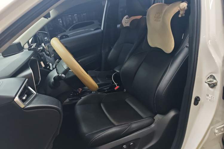 Used Toyota FRONTLANDER 2022 2.0L CVT Luxury Edition Left Front Seat