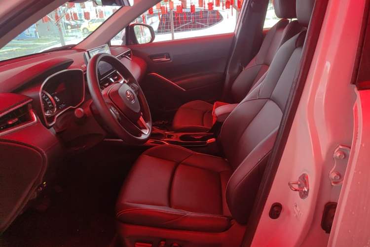 Used Toyota FRONTLANDER 2022 2.0L CVT Luxury Edition Left Front Seat