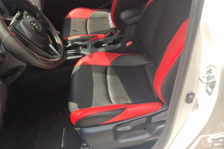 Used Toyota FRONTLANDER 2022 2.0L CVT Elite Edition Left Front Seat