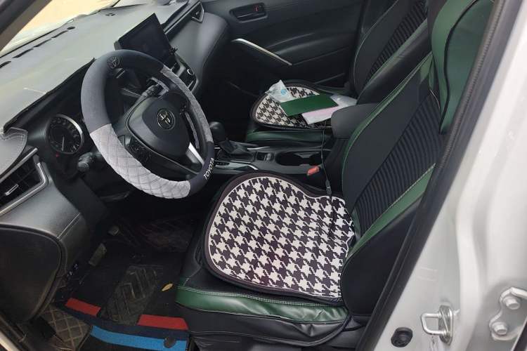 Used Toyota FRONTLANDER 2022 2.0L CVT Elite Edition Left Front Seat