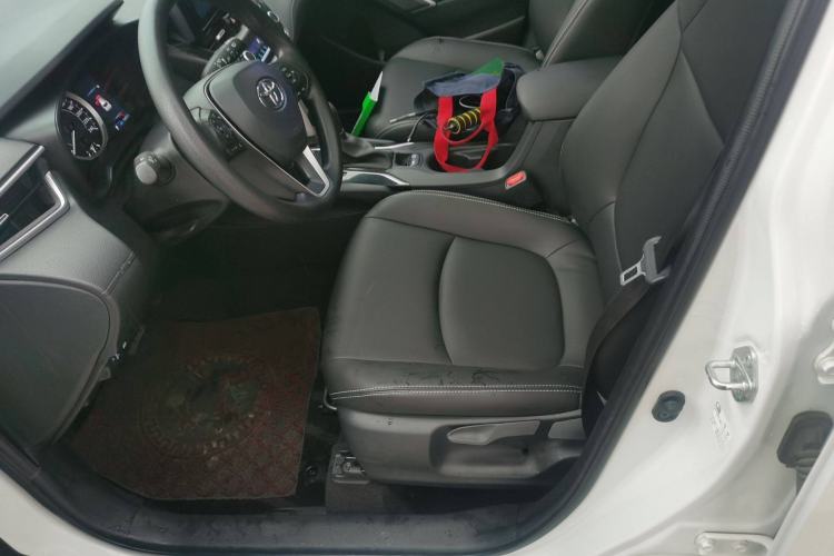 Used Toyota FRONTLANDER 2022 2.0L CVT Luxury Edition Left Front Seat