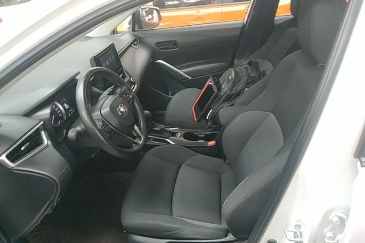 Used Toyota FRONTLANDER 2022 2.0L CVT Leading Edition Left Front Seat