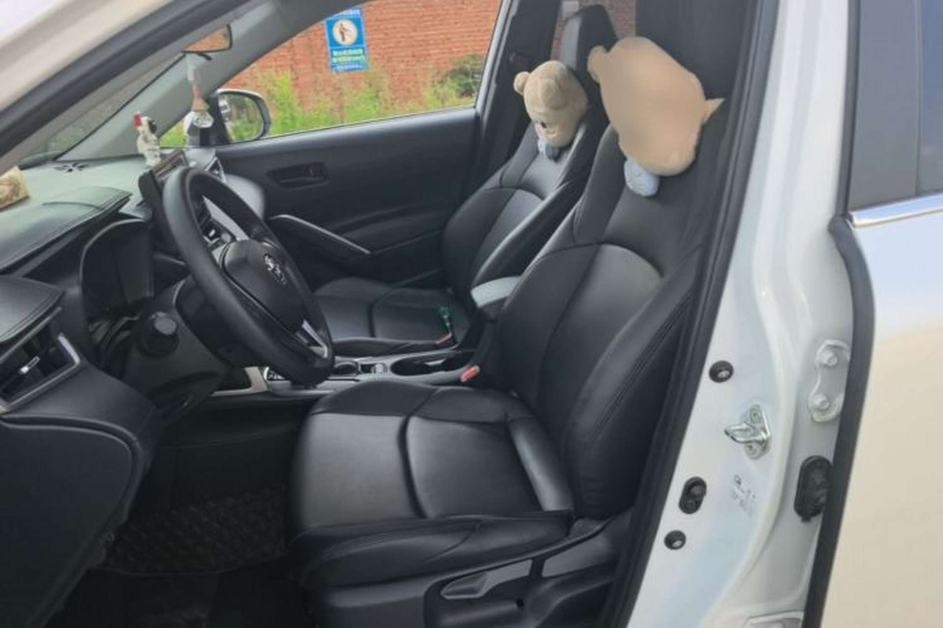 Used Toyota FRONTLANDER 2022 2.0L CVT Elite Edition Left Front Seat