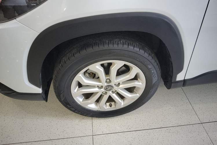 Used Toyota FRONTLANDER 2022 2.0L CVT Leading Edition Left Front Wheel Hub