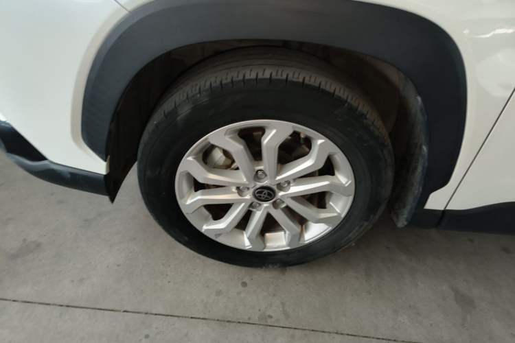 Used Toyota FRONTLANDER 2022 2.0L CVT Elite Edition Left Front Wheel Hub