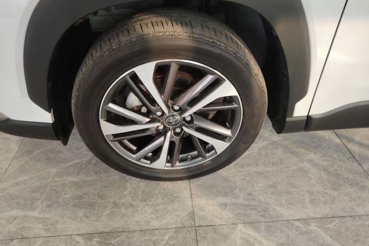 Used Toyota FRONTLANDER 2022 2.0L CVT Luxury PLUS Edition Left Front Wheel Hub
