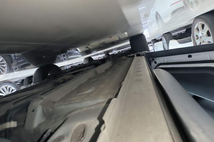 Used Toyota FRONTLANDER 2022 2.0L CVT Elite Edition Left Side Sill