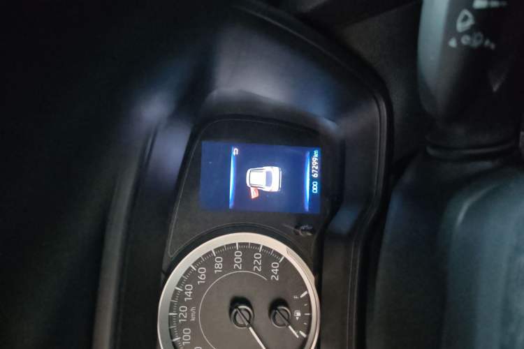 Used Toyota FRONTLANDER 2022 2.0L CVT Leading Edition Odometer Close Up