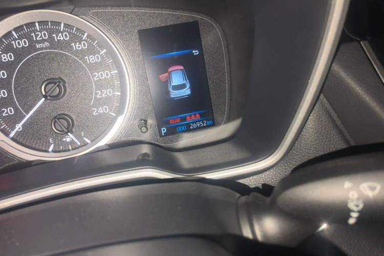 Used Toyota FRONTLANDER 2022 2.0L CVT Luxury Edition Odometer Close Up