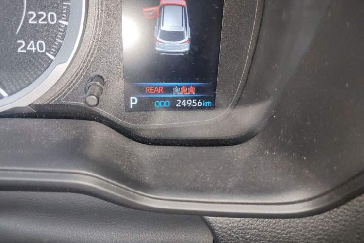 Used Toyota FRONTLANDER 2022 2.0L CVT Elite Edition Odometer Close Up