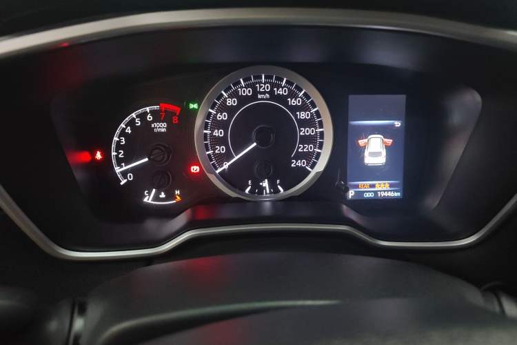 Used Toyota FRONTLANDER 2022 2.0L CVT Luxury PLUS Edition Odometer Close Up