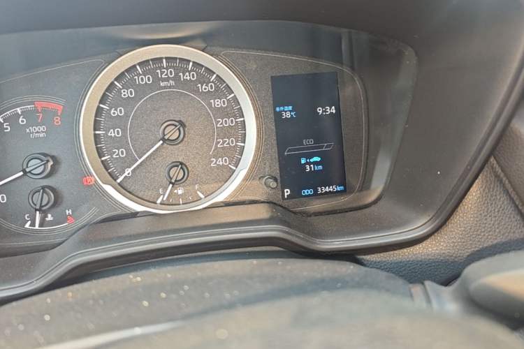 Used Toyota FRONTLANDER 2022 2.0L CVT Leading Edition Odometer Close Up