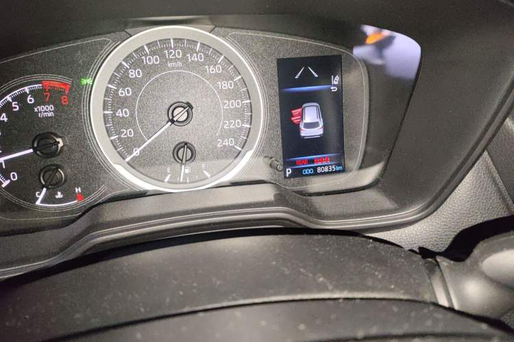 Used Toyota FRONTLANDER 2022 2.0L CVT Leading Edition Odometer Close Up