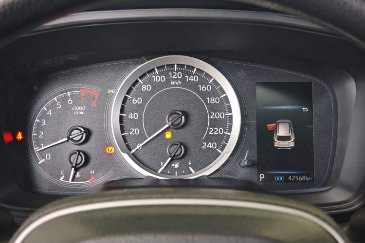 Used Toyota FRONTLANDER 2022 2.0L CVT Leading Edition Odometer Close Up