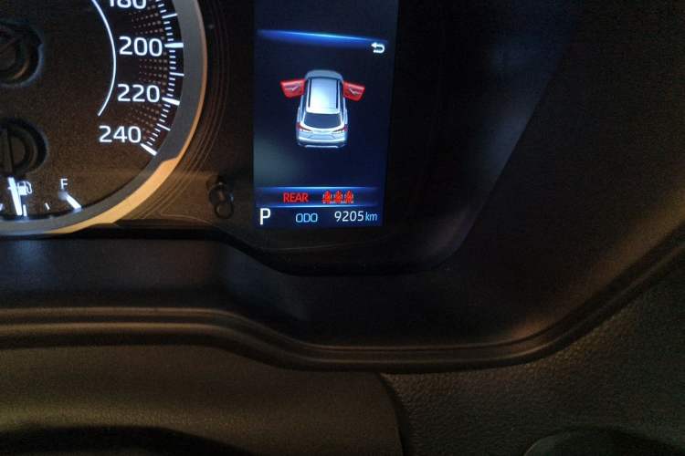 Used Toyota FRONTLANDER 2022 2.0L CVT Elite Edition Odometer Close Up
