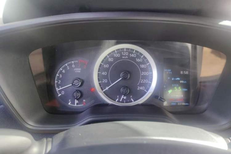 Used Toyota FRONTLANDER 2022 2.0L CVT Leading Edition Odometer Close Up