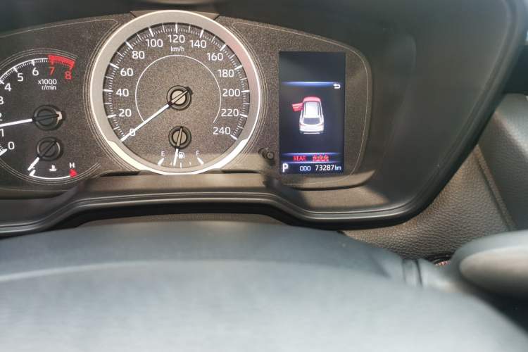 Used Toyota FRONTLANDER 2022 2.0L CVT Luxury Edition Odometer Close Up