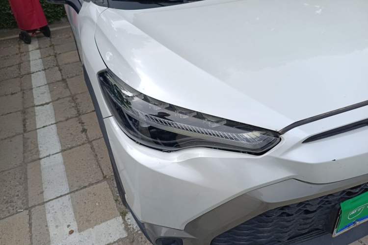 Used Toyota FRONTLANDER 2022 2.0L CVT Luxury Edition Right Front Headlight