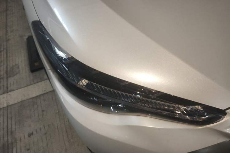 Used Toyota FRONTLANDER 2022 2.0L CVT Luxury Edition Right Front Headlight