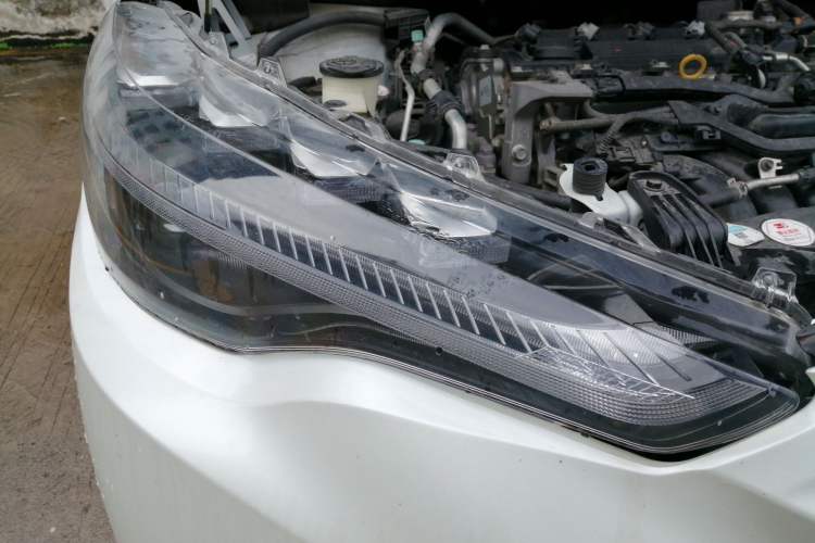 Used Toyota FRONTLANDER 2022 2.0L CVT Luxury Edition Right Front Headlight