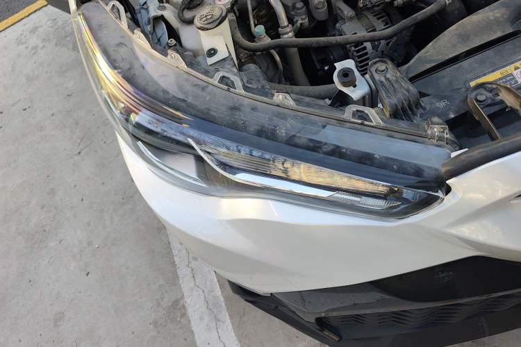 Used Toyota FRONTLANDER 2022 2.0L CVT Leading Edition Right Front Headlight