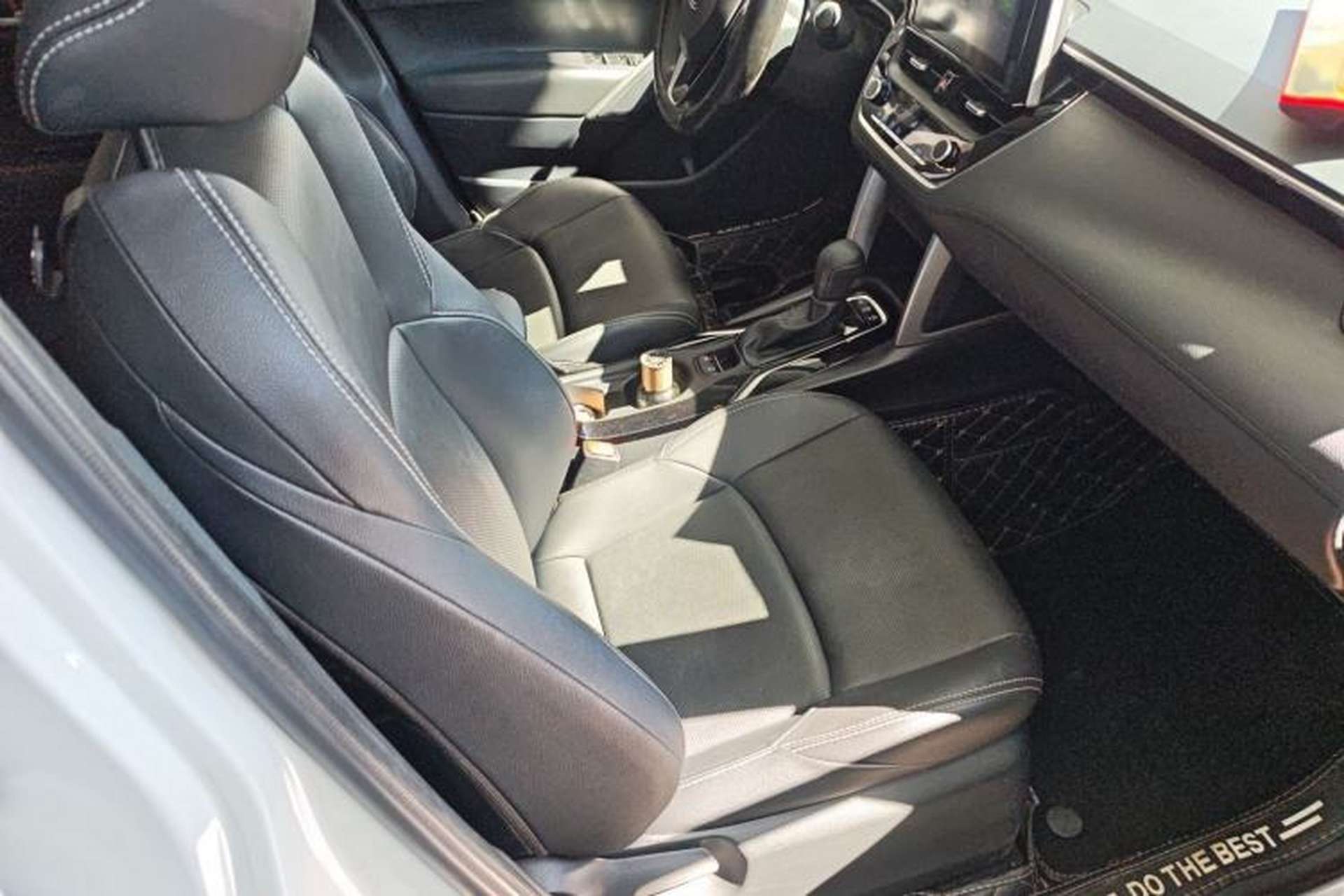 Used Toyota FRONTLANDER 2022 2.0L CVT Luxury Edition Right Front Seat