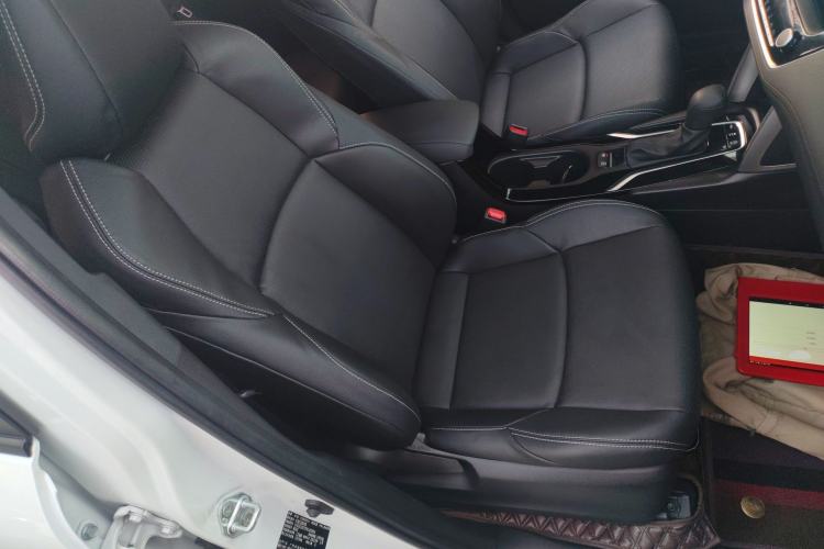 Used Toyota FRONTLANDER 2022 2.0L CVT Luxury Edition Right Front Seat
