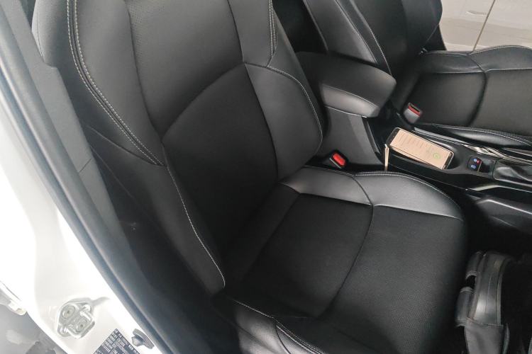 Used Toyota FRONTLANDER 2022 2.0L CVT Luxury PLUS Edition Right Front Seat