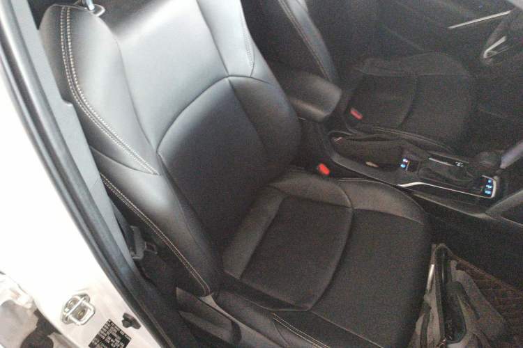 Used Toyota FRONTLANDER 2022 2.0L CVT Leading Edition Right Front Seat