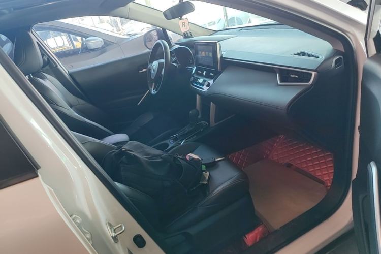 Used Toyota FRONTLANDER 2022 2.0L CVT Luxury Edition Right Front Seat