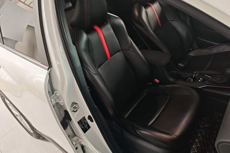 Used Toyota FRONTLANDER 2022 2.0L CVT Leading Edition Right Front Seat