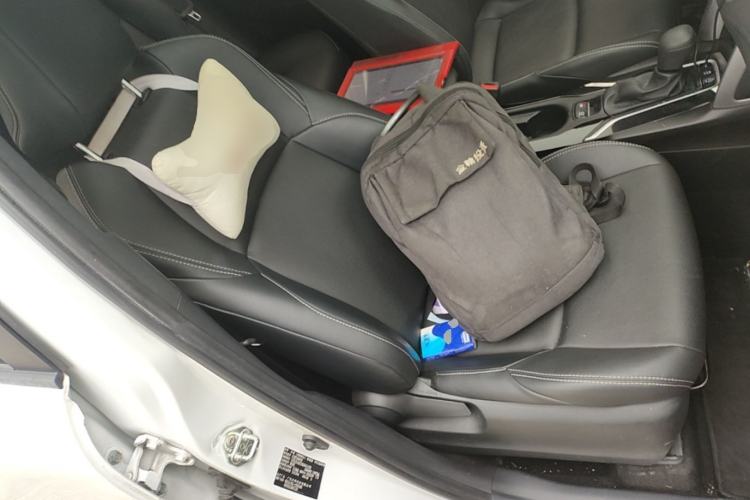 Used Toyota FRONTLANDER 2022 2.0L CVT Luxury Edition Right Front Seat