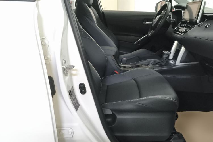 Used Toyota FRONTLANDER 2022 2.0L CVT Luxury Edition Right Front Seat