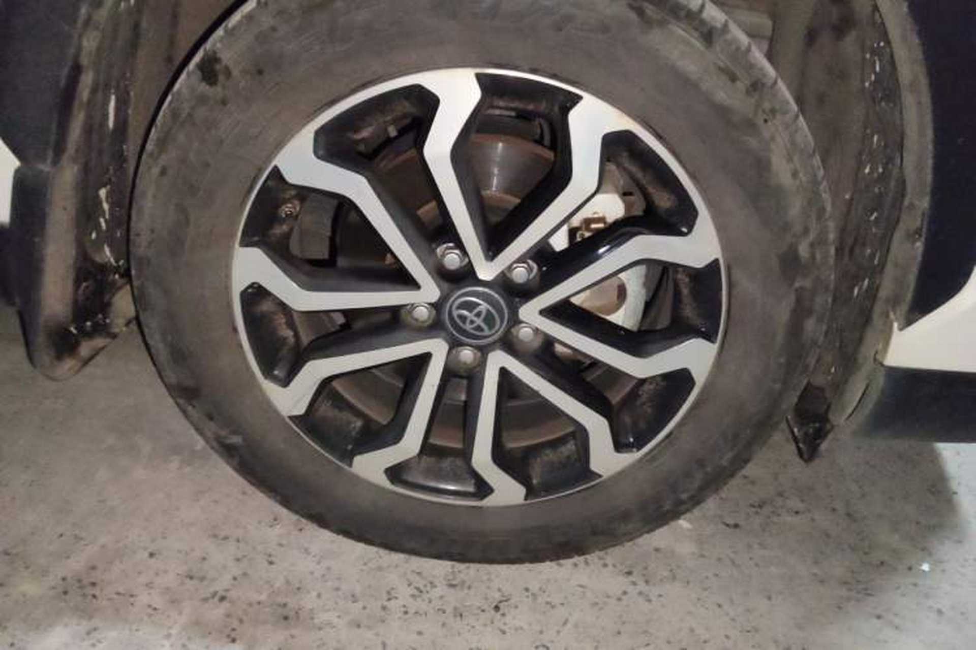 Used Toyota FRONTLANDER 2022 2.0L CVT Luxury Edition Right Front Wheel Hub