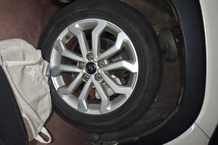 Used Toyota FRONTLANDER 2022 2.0L CVT Leading Edition Right Front Wheel Hub